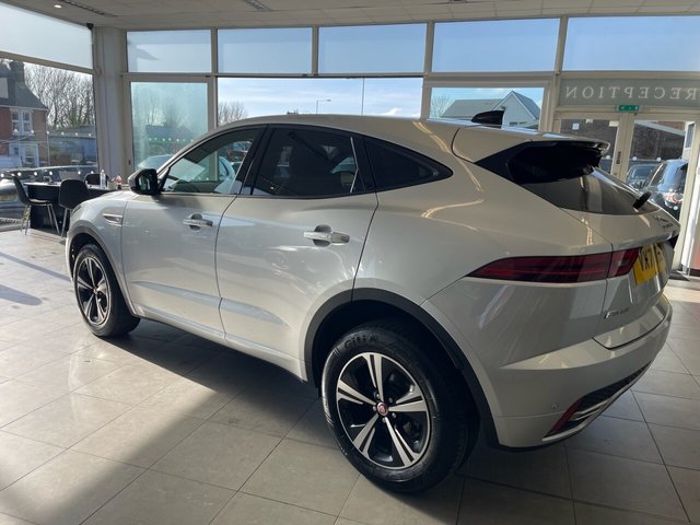 2021 JAGUAR E-PACE 2.0 D204 MHEV R-Dynamic S SUV 5dr Diesel Auto AWD Euro 6 (s/s) (204 ps) - Photo 8