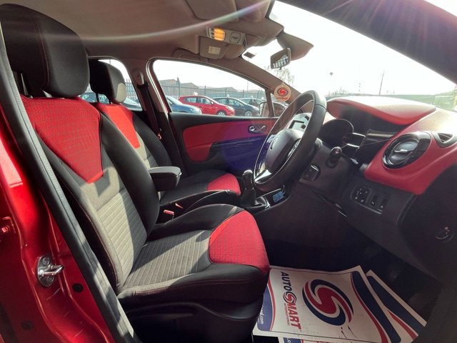 2013 RENAULT CLIO 0.9 TCe Dynamique S MediaNav Hatchback 5dr Petrol Manual Euro 5 (s/s) (90 ps) - Photo 6