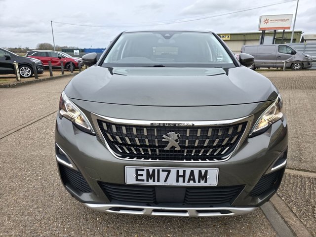 2017 PEUGEOT 3008 1.2 PureTech Allure SUV 5dr Petrol Manual Euro 6 (s/s) (130 ps) - Photo 3