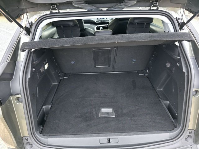 2017 PEUGEOT 3008 1.2 PureTech Allure SUV 5dr Petrol Manual Euro 6 (s/s) (130 ps) - Photo 8