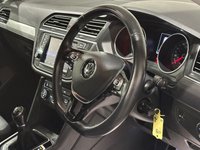 USED 2017 17 VOLKSWAGEN TIGUAN 2.0 TDI BlueMotion Tech SE SUV 5dr Diesel Manual Euro 6 (s/s) (150 ps) 