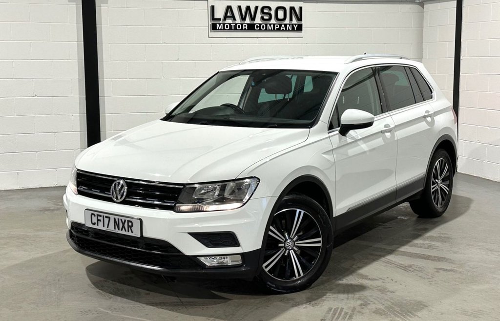 USED 2017 17 VOLKSWAGEN TIGUAN 2.0 TDI BlueMotion Tech SE SUV 5dr Diesel Manual Euro 6 (s/s) (150 ps) 