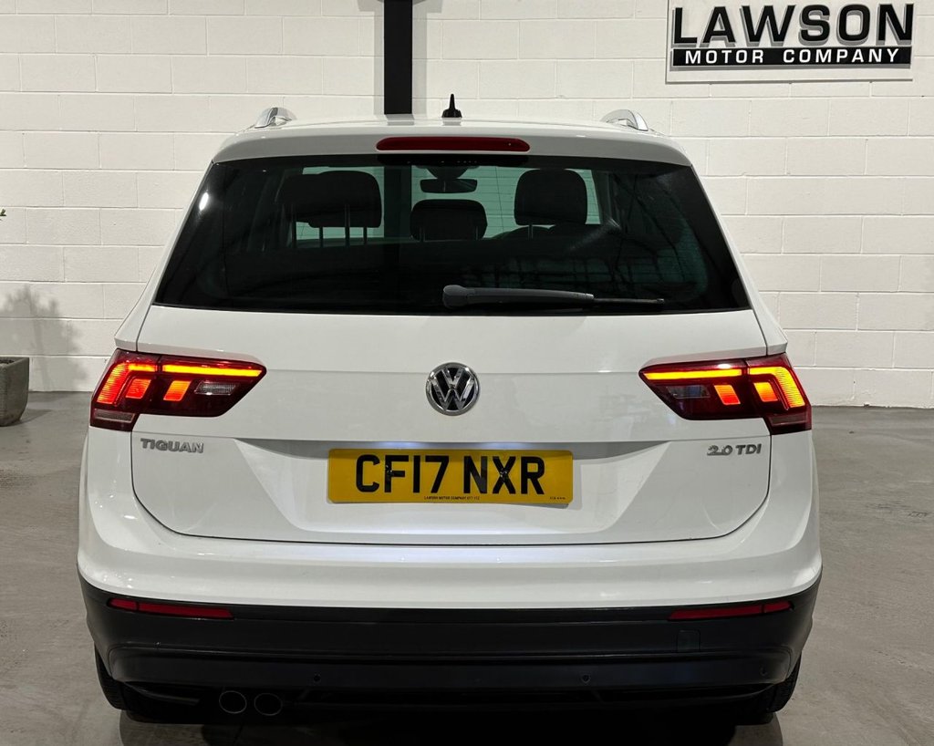 USED 2017 17 VOLKSWAGEN TIGUAN 2.0 TDI BlueMotion Tech SE SUV 5dr Diesel Manual Euro 6 (s/s) (150 ps) 