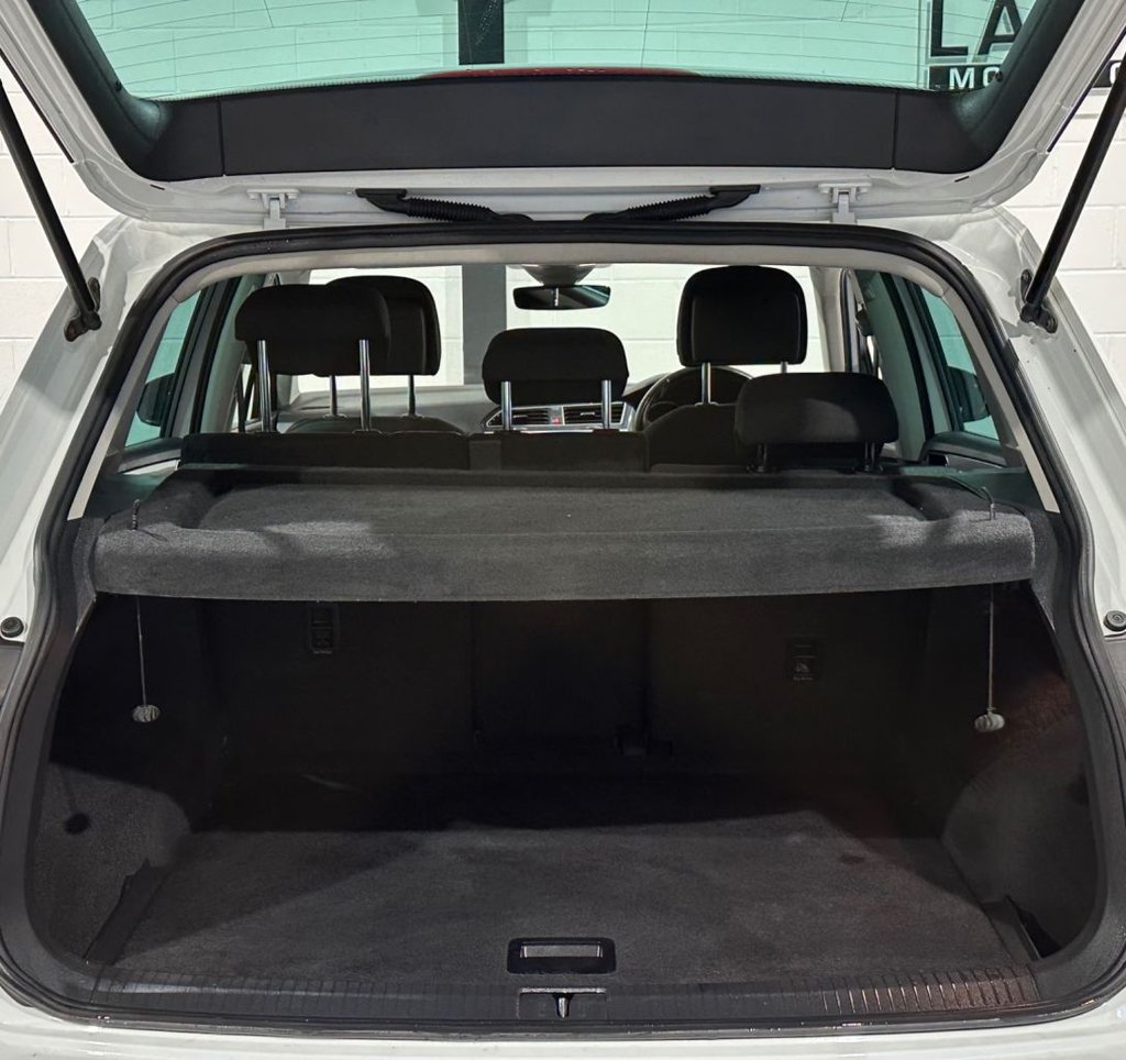 USED 2017 17 VOLKSWAGEN TIGUAN 2.0 TDI BlueMotion Tech SE SUV 5dr Diesel Manual Euro 6 (s/s) (150 ps) 