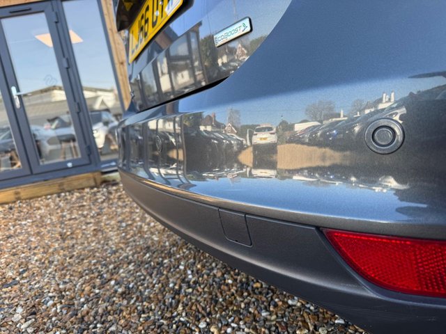 2016 FORD FOCUS 1.0T EcoBoost Titanium Hatchback 5dr Petrol Manual Euro 6 (s/s) (125 ps) - Photo 12