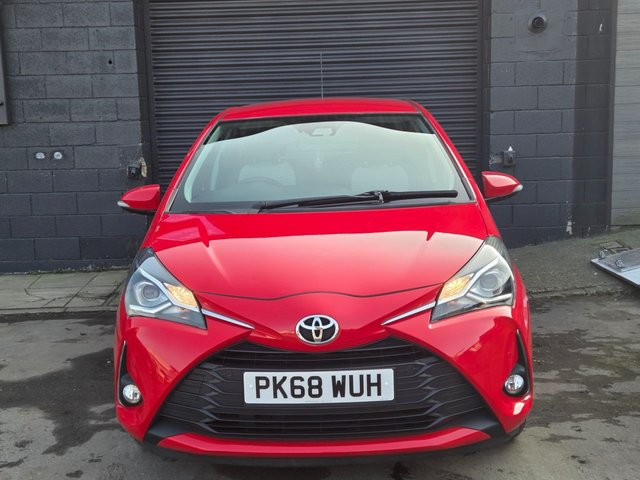 2018 TOYOTA YARIS - Photo 6