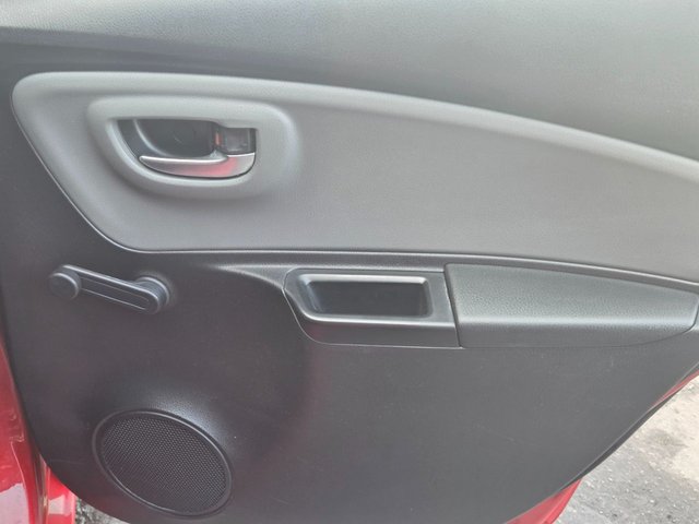 2018 TOYOTA YARIS - Photo 10