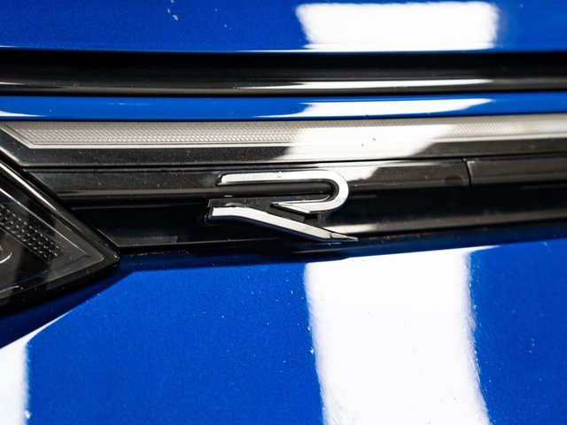 2023 Volkswagen Golf 2L R 5dr - Photo 4