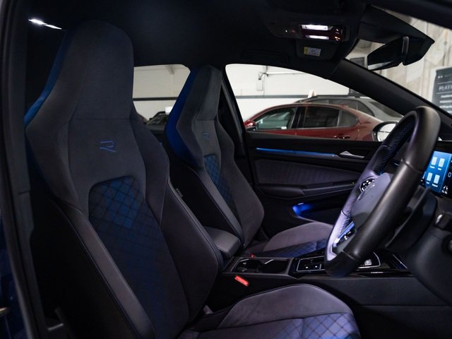 2023 Volkswagen Golf 2L R 5dr - Photo 7