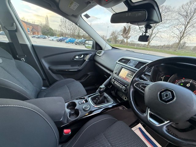 2016 Renault Kadjar 1.6L Dynamique Nav 5dr - Photo 8