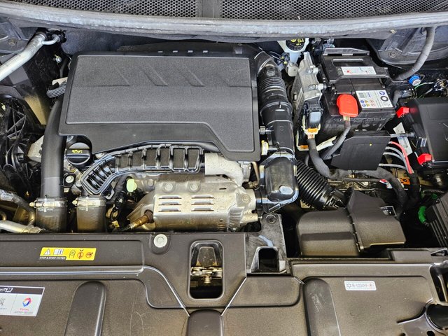 2022 PEUGEOT 3008 - Photo 10