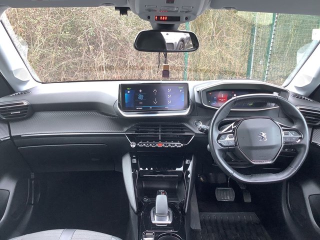 2021 PEUGEOT E-208 - Photo 9