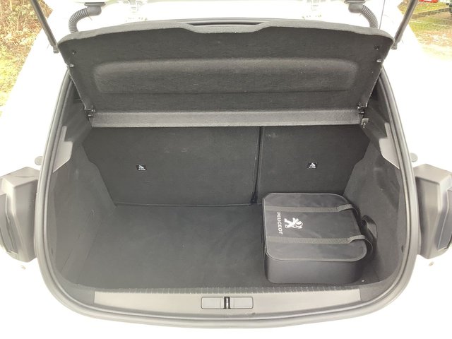 2021 PEUGEOT E-208 - Photo 11