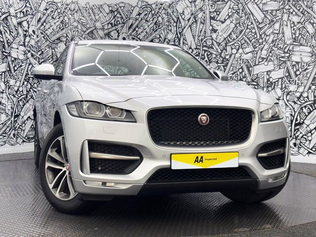 2019 Jaguar F-Pace 2L R-Sport 5dr - Photo 4