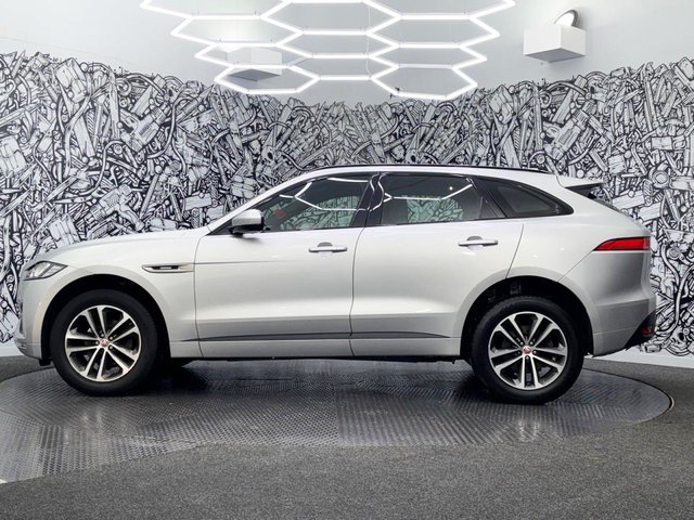 2019 Jaguar F-Pace 2L R-Sport 5dr - Photo 12