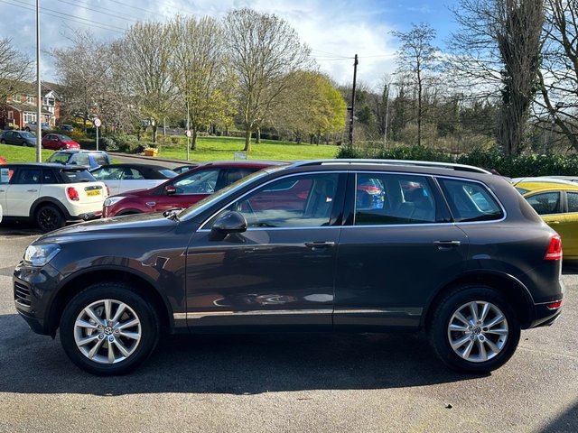 2011 VOLKSWAGEN TOUAREG - Photo 6