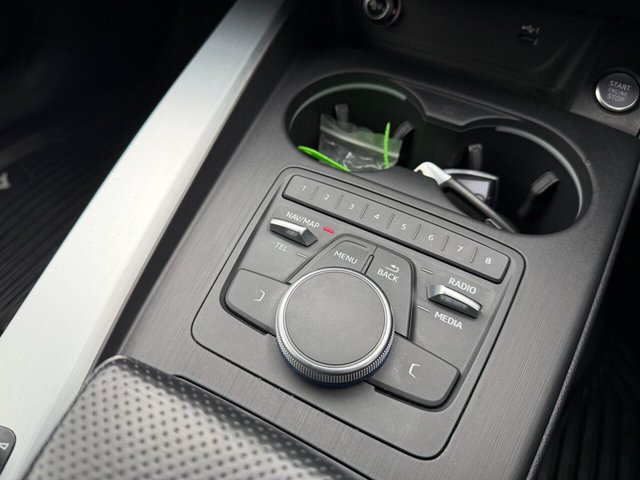 2017 AUDI A4 - Photo 5