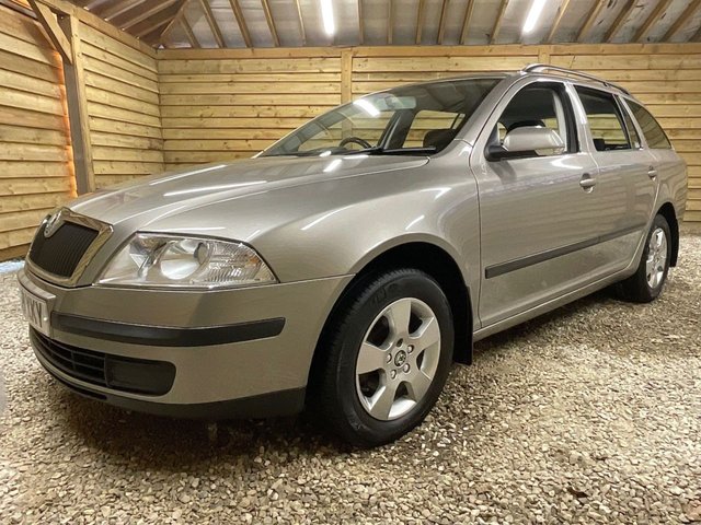 2008 SKODA OCTAVIA (2008) - Photo 4