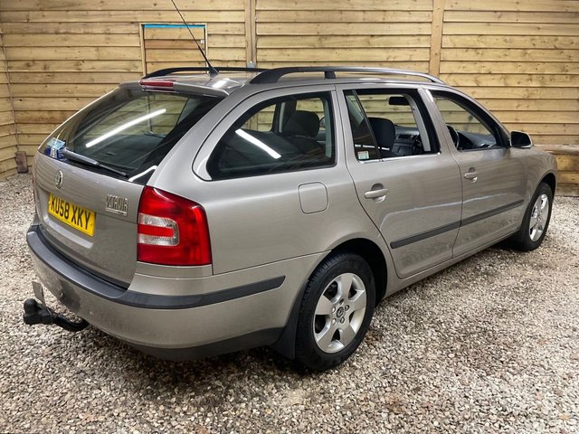 2008 SKODA OCTAVIA (2008) - Photo 7