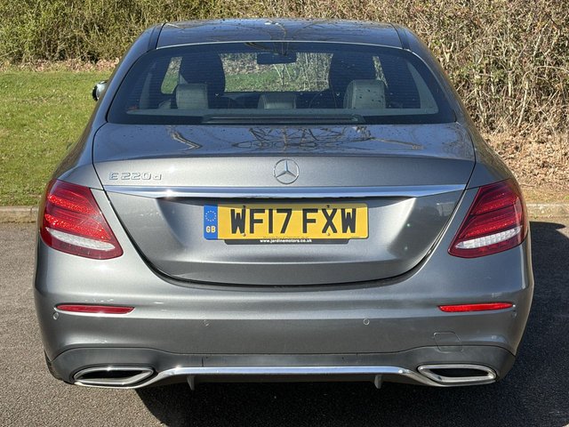 2017 Mercedes-Benz E-CLASS - Photo 4