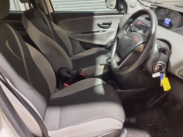 View our CHRYSLER YPSILON