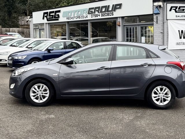 2016 HYUNDAI I30 1.6 CRDi Blue Drive SE Hatchback 5dr Diesel Manual Euro 6 (s/s) (110 ps) - Photo 8
