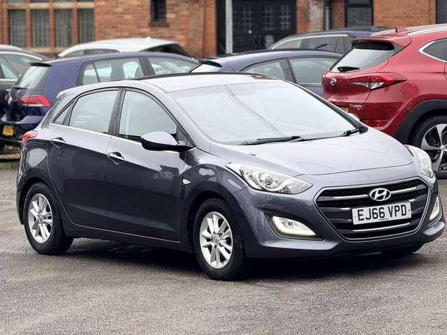 2016 HYUNDAI I30 1.6 CRDi Blue Drive SE Hatchback 5dr Diesel Manual Euro 6 (s/s) (110 ps) - Photo 3