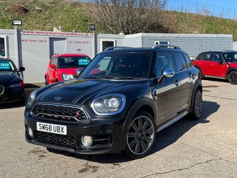 2018 MINI COUNTRYMAN