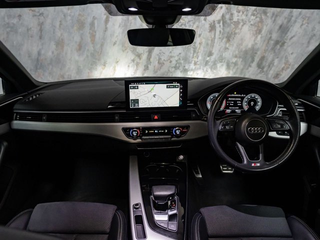 2021 Audi A4 2L S Line 4dr - Photo 12