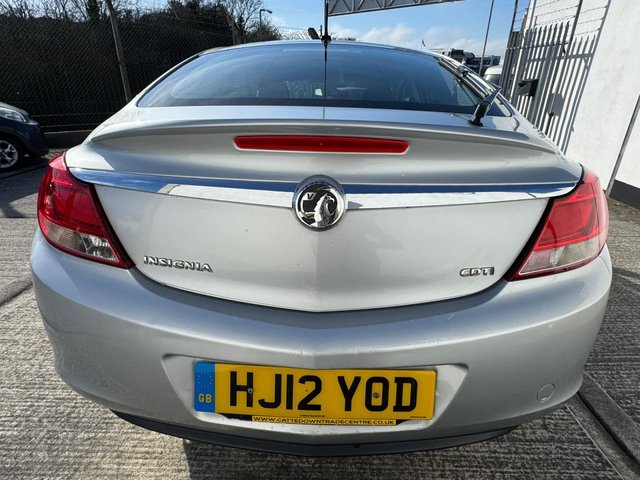 2012 Vauxhall Insignia 2L Exclusiv 5dr - Photo 5