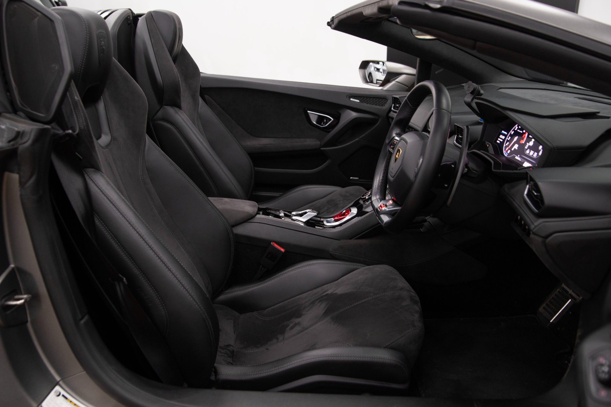 USED 2018 F LAMBORGHINI HURACAN SPYDER 5.2 V10 LP 610-4 Spyder 