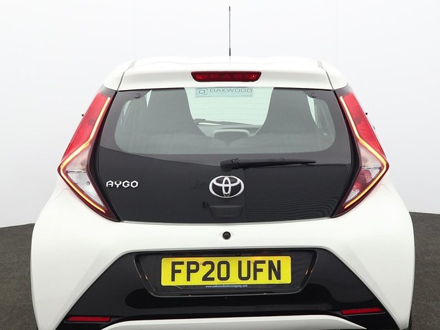 2020 Toyota Aygo 1L X-Play 5dr - Photo 9