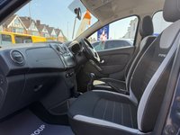 USED 2017 67 DACIA SANDERO STEPWAY 1.5 dCi LAUREATE 5dr EURO 6 * L&C GROUP SHALL BEAT ANY 'WE BUY CARS VALUATION' FOR YOUR PART EXCHANGE *