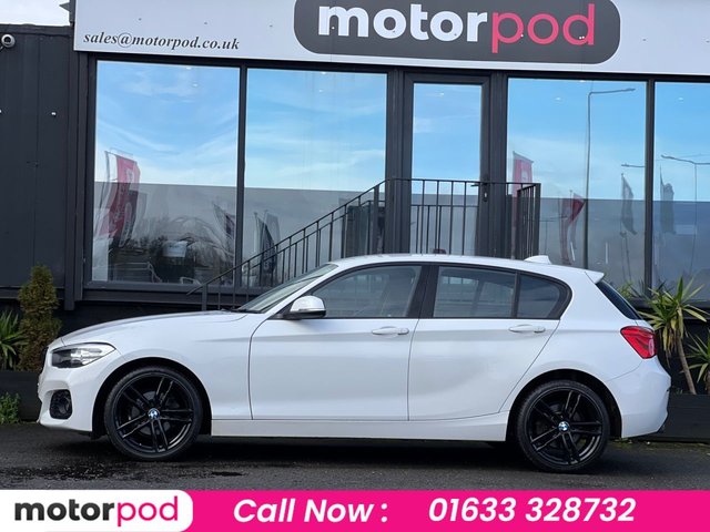 2018 BMW 1 SERIES - Photo 2