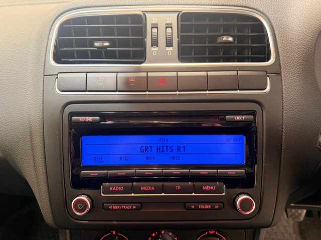 2011 VOLKSWAGEN POLO - Photo 12