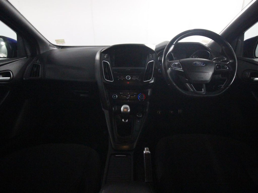USED 2017 67 FORD FOCUS 1.0T EcoBoost ST-Line Hatchback 5dr Petrol Manual Euro 6 (s/s) (140 ps) FULL SERVICE HISTORY - FORD SYNC