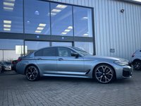 USED 2021 71 BMW 5 SERIES 3.0 530d MHT M Sport Saloon 4dr Diesel Hybrid Steptronic xDrive Euro 6 (s/s) (286 ps) M-SPORT*PRO PACK*SUN-ROOF*20"ALLOYS