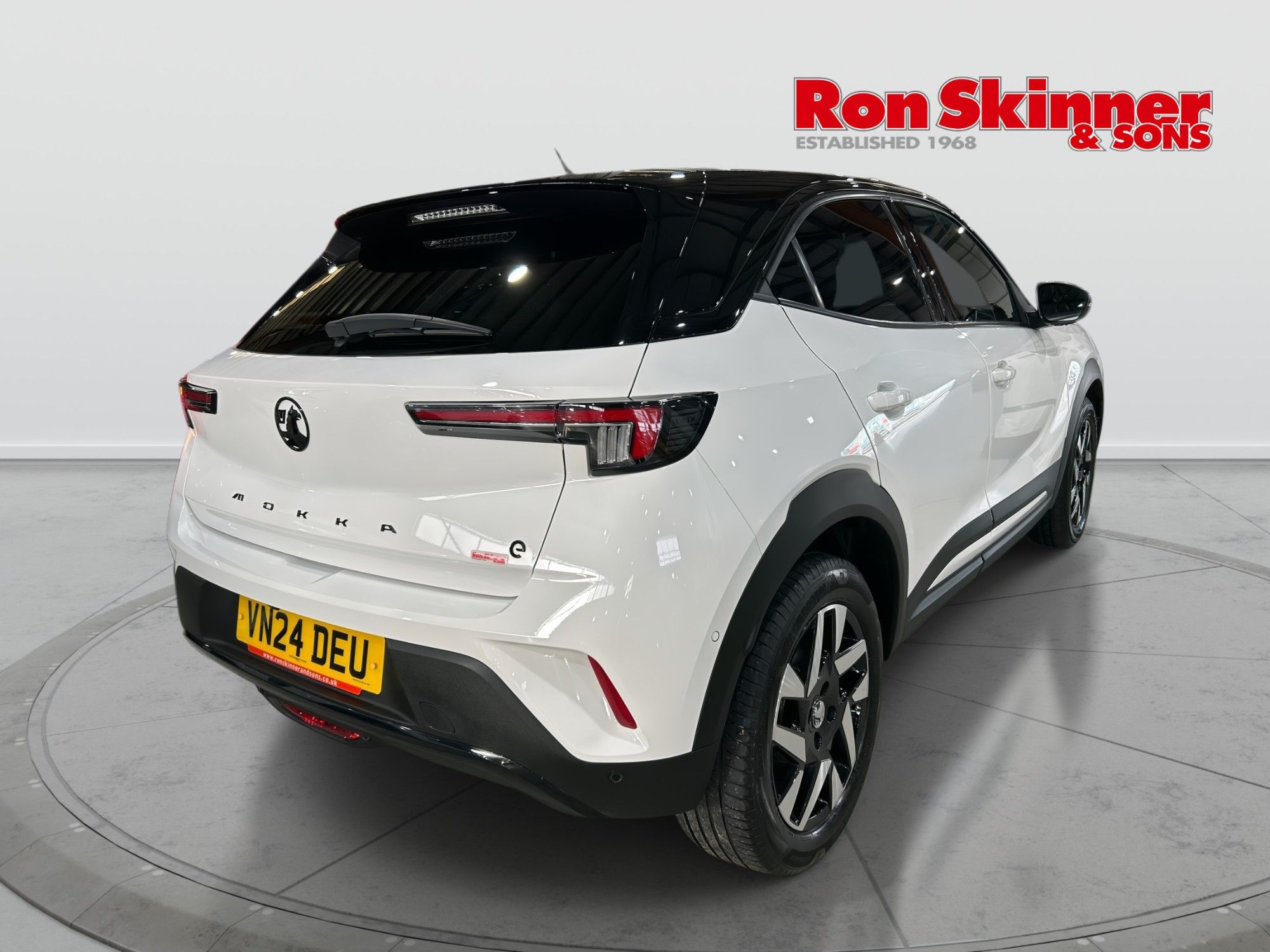 USED 2024 VAUXHALL MOKKA ELECTRIC 50kWh Ultimate SUV 5dr Electric Auto (136 ps) 