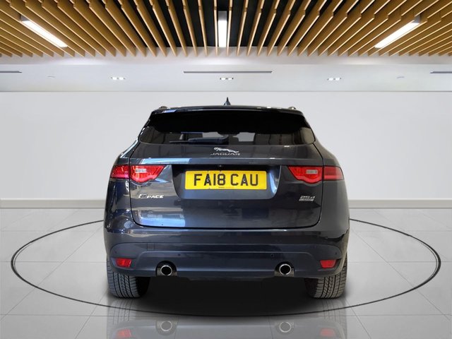 2018 Jaguar F-Pace 2L R-Sport 5dr - Photo 7
