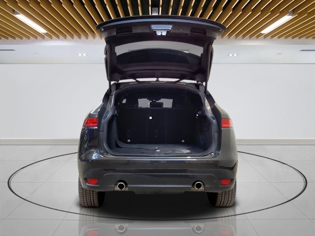 2018 Jaguar F-Pace 2L R-Sport 5dr - Photo 9