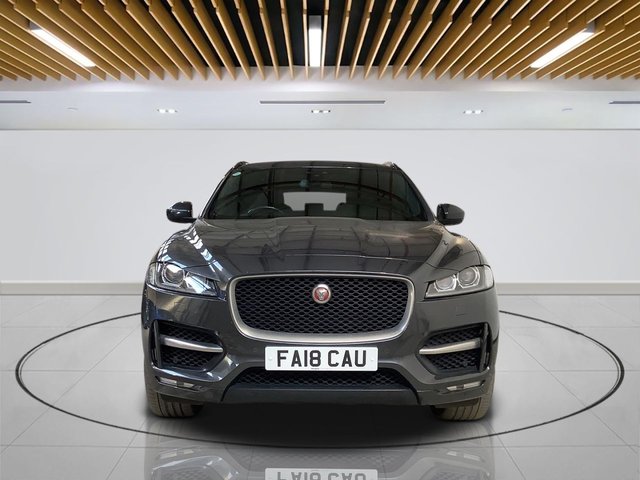 2018 Jaguar F-Pace 2L R-Sport 5dr - Photo 2