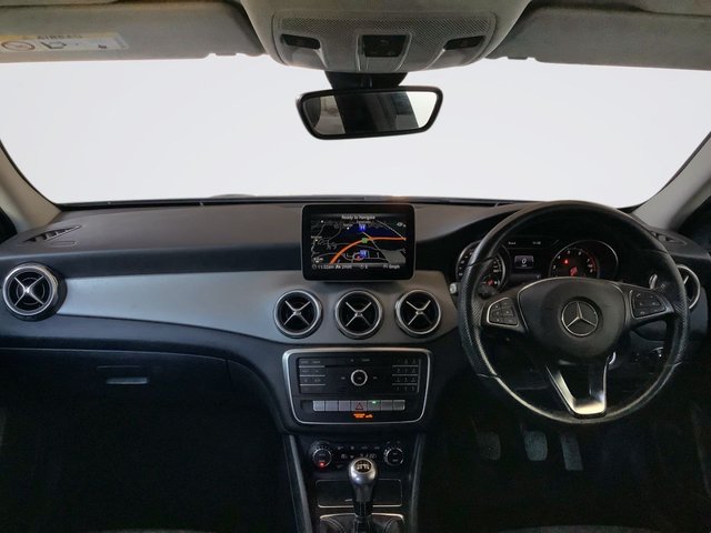 2018 Mercedes-Benz Gla 1.6L Sport 5dr - Photo 3