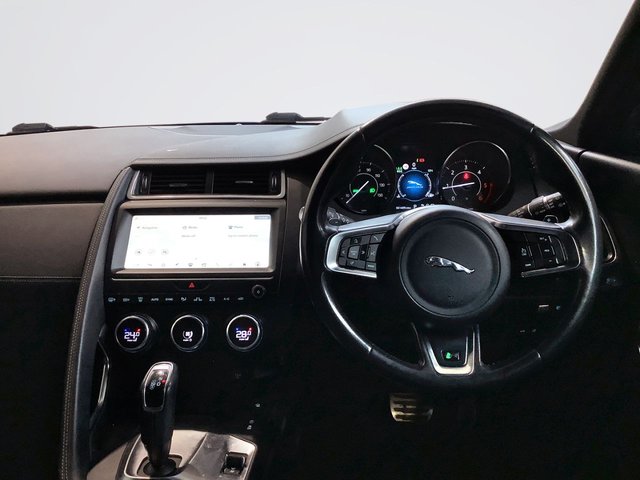 2019 Jaguar E-Pace 2L R-Dynamic S 5dr - Photo 11