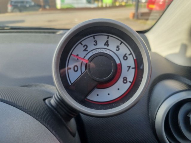 2013 TOYOTA AYGO - Photo 12