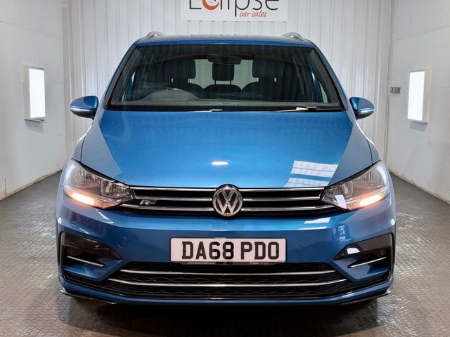 View our VOLKSWAGEN TOURAN