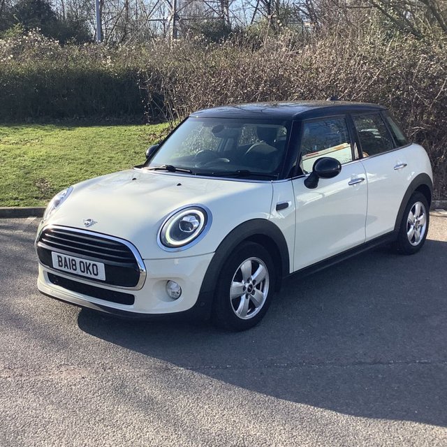 2018 MINI HATCH