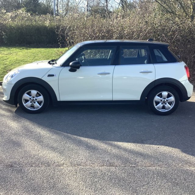 2018 MINI HATCH - Photo 2