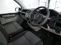USED 2016 66 VOLKSWAGEN TRANSPORTER T30 2.0 TDI 102 BMT SWB SV EDITION 30 KOMBI 6 SEATER SV EDITION 30 | 5 SEATER | GREAT SPEC !