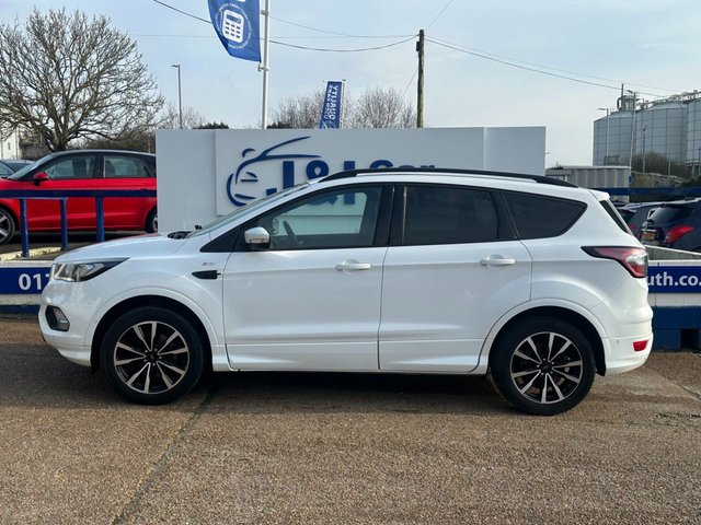 2017 FORD KUGA 1.5 TDCi ST-Line SUV 5dr Diesel Manual Euro 6 (s/s) (120 ps) - Photo 4