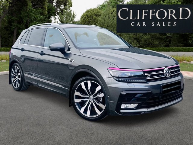 2017 Volkswagen Tiguan 2L R-Line 5dr - Photo 4